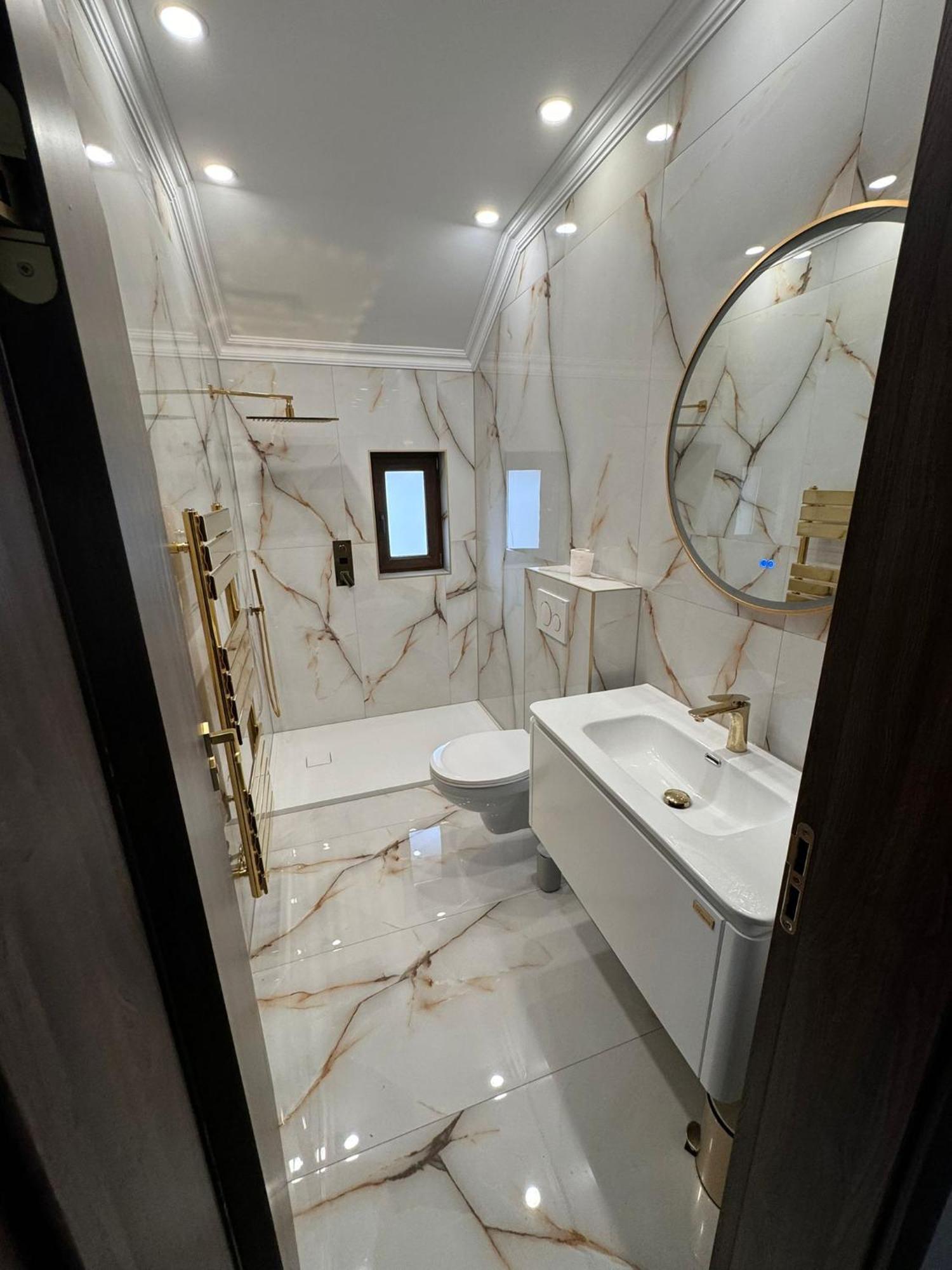 Sea Breeze Rooms Mamaia Nord นาโวดาริ ภายนอก รูปภาพ