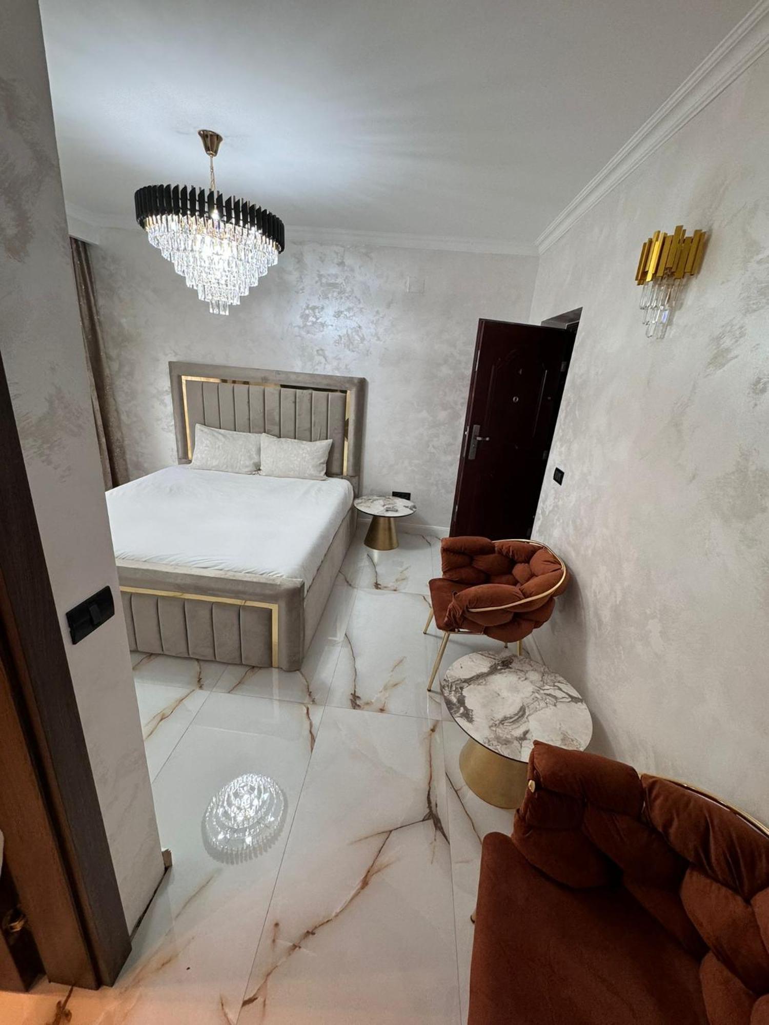 Sea Breeze Rooms Mamaia Nord นาโวดาริ ภายนอก รูปภาพ