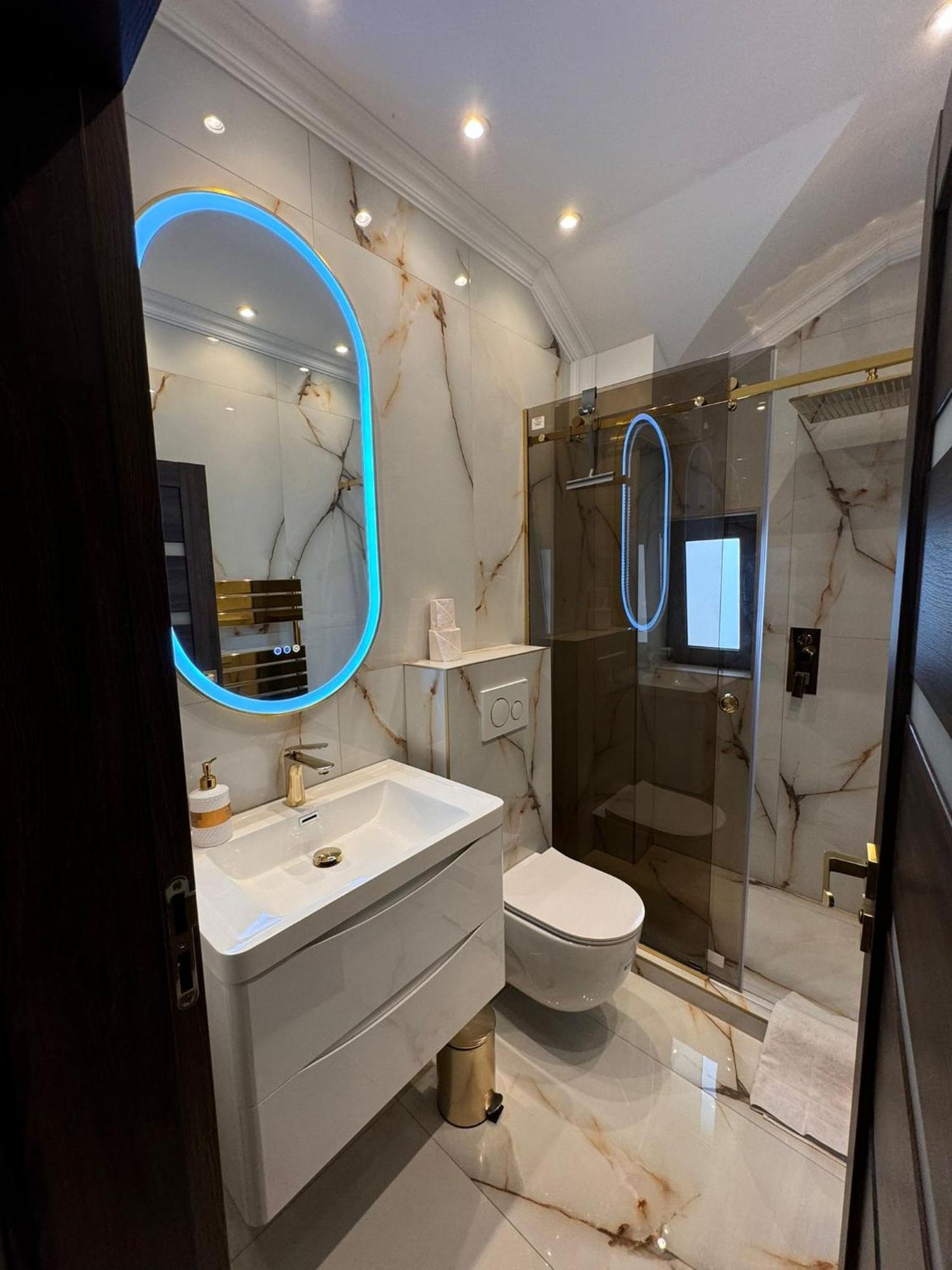 Sea Breeze Rooms Mamaia Nord นาโวดาริ ภายนอก รูปภาพ